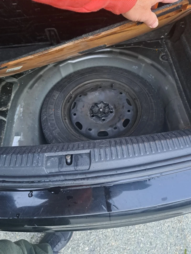 VW Polo 1.2 TDI Evro 5, снимка 13 - Автомобили и джипове - 52718302