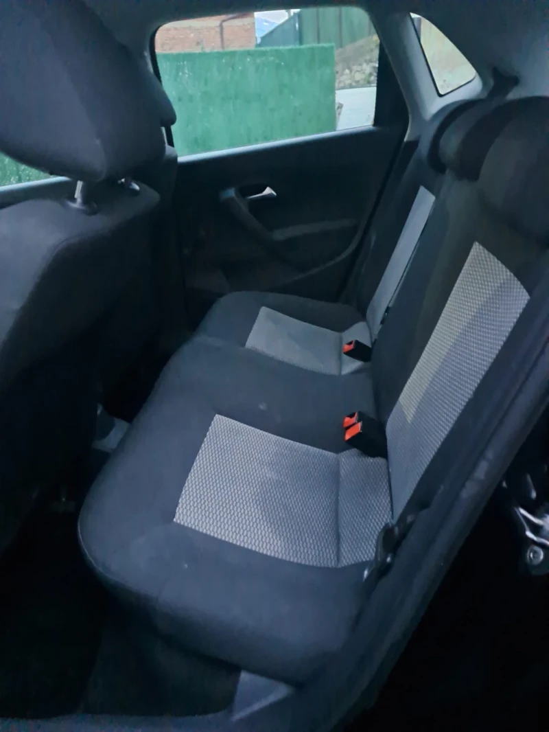 VW Polo 1.2 TDI Evro 5, снимка 11 - Автомобили и джипове - 52718302