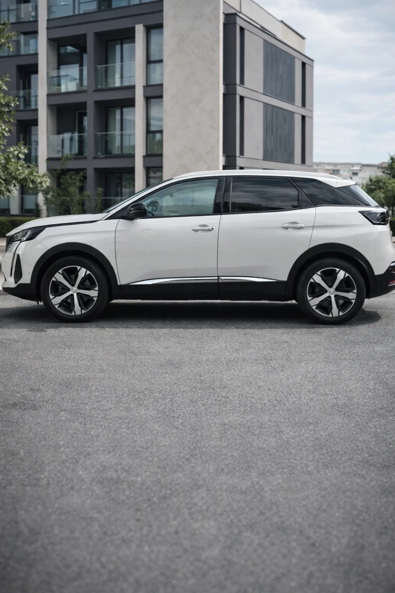 Peugeot 3008 New Line Up ALLURE PACK 1.5 BlueHDi 130 S&S EAT8 E, снимка 3 - Автомобили и джипове - 53586059
