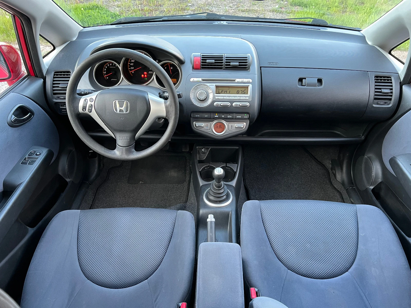 Honda Jazz 1.4 Фейс - изображение 9