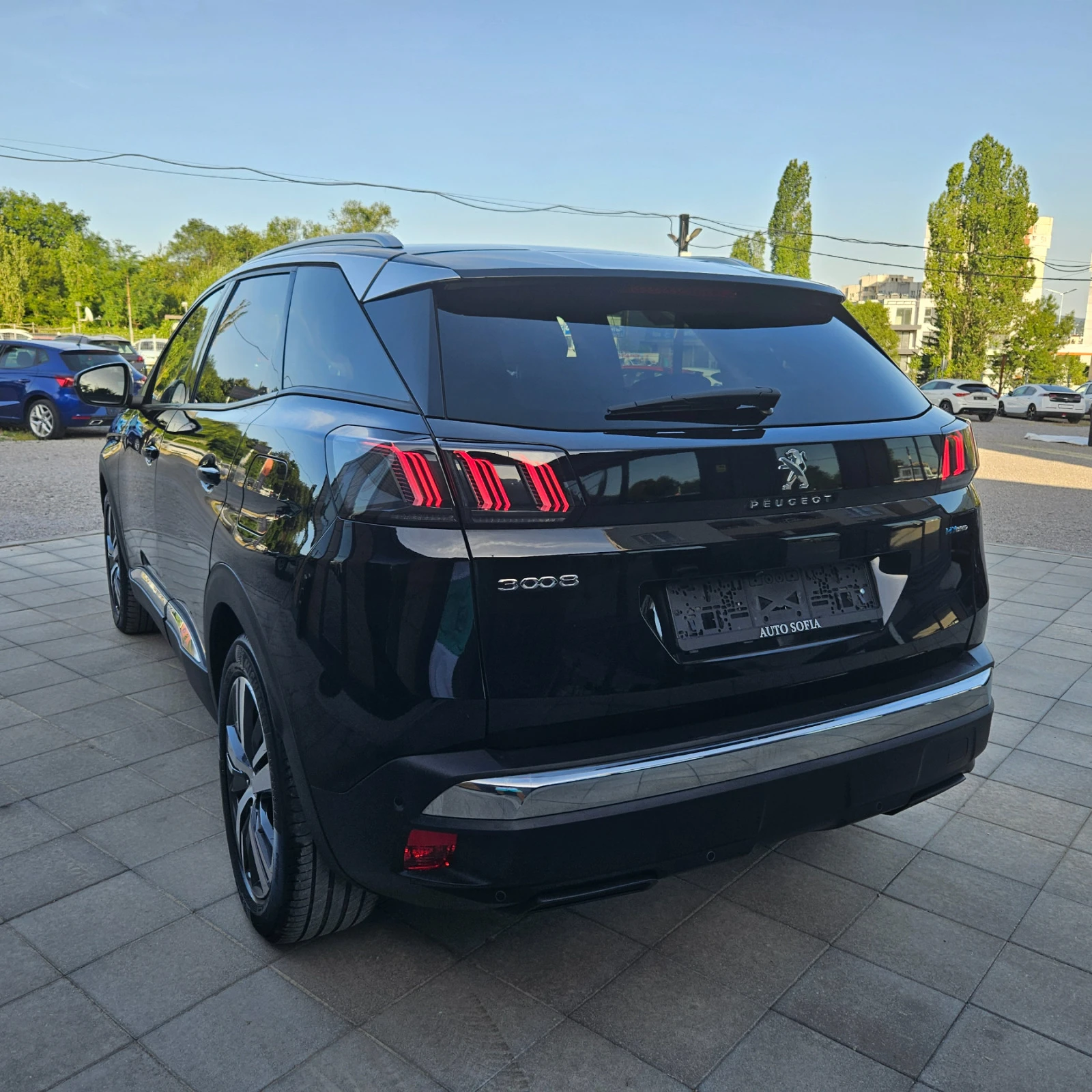 Peugeot 3008 Plug-in hybrid - изображение 8