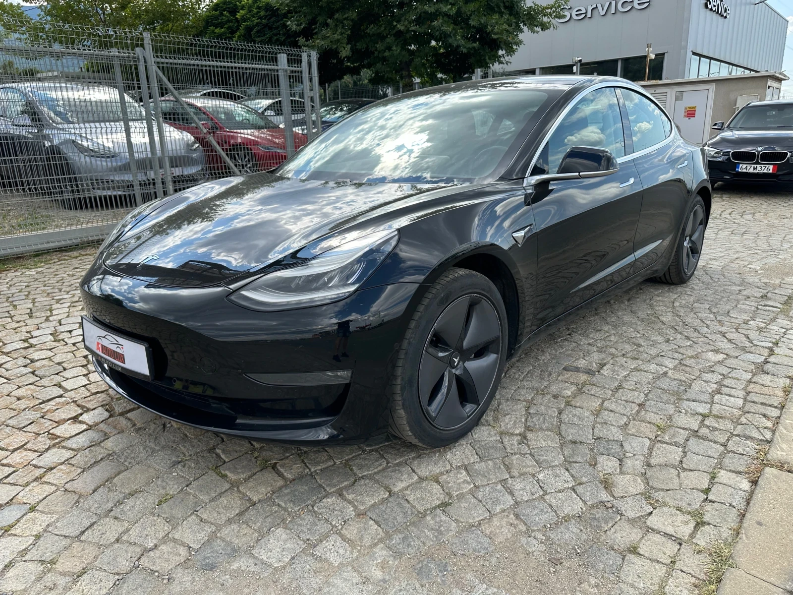 Tesla Model 3 Long Range - изображение 2