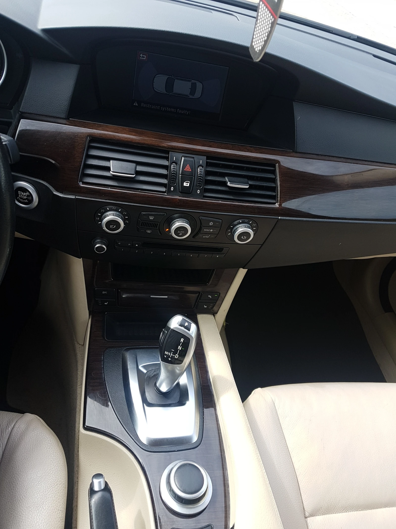 BMW 530 3.0 i 4×4 272кс - изображение 9