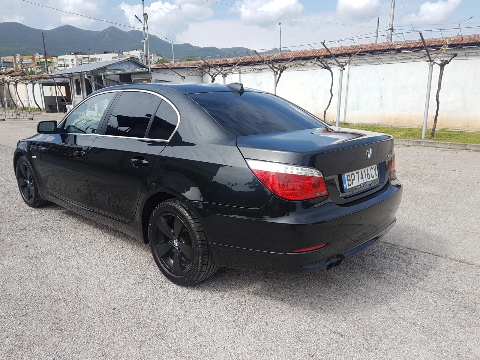 BMW 530 3.0 i 4×4 272кс - изображение 7