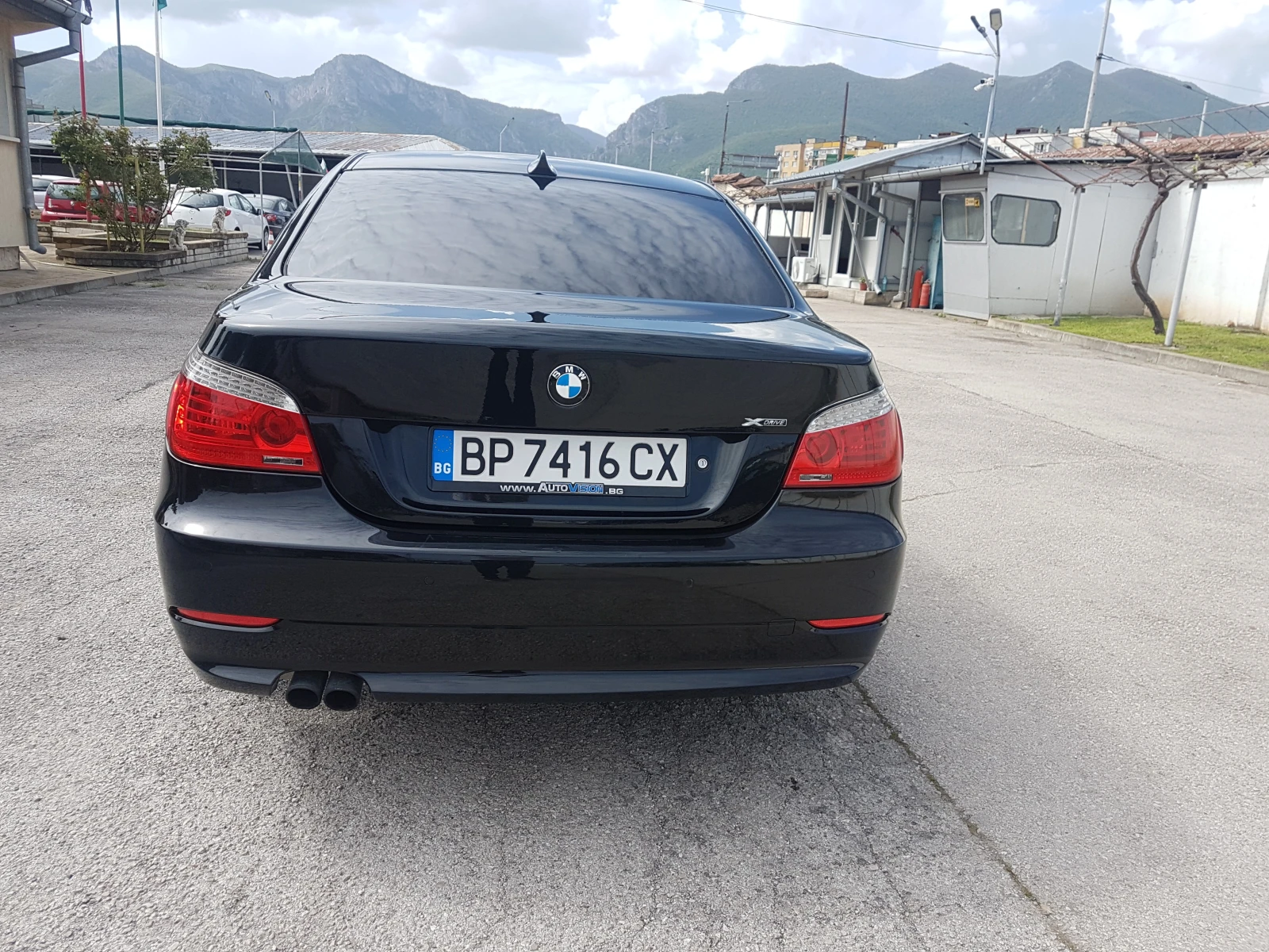 BMW 530 3.0 i 4×4 272кс - изображение 6