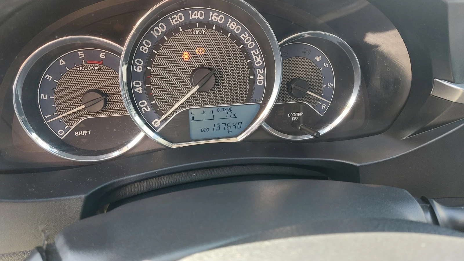 Toyota Corolla 1, 4D, LUNA - изображение 10