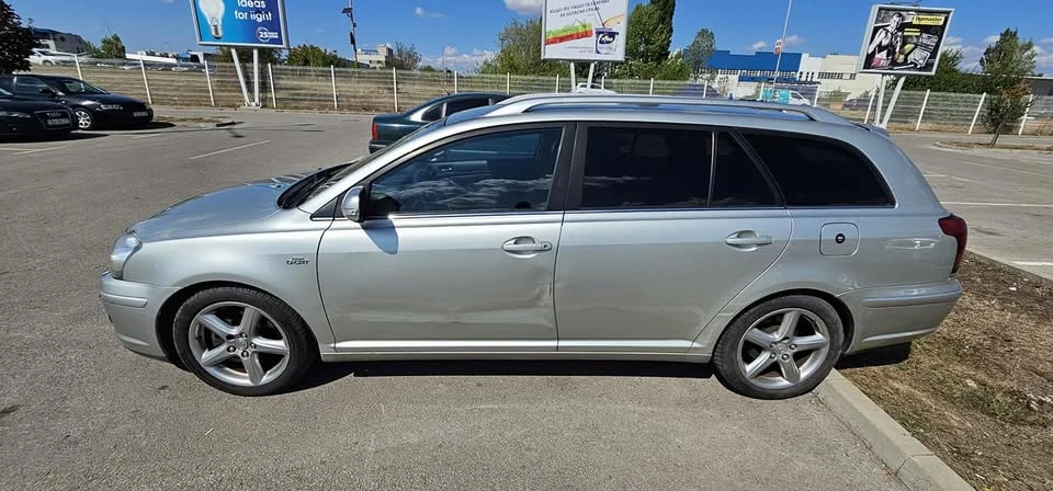 Toyota Avensis  - изображение 7