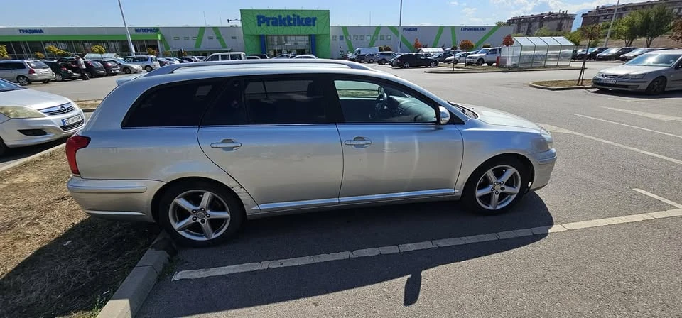 Toyota Avensis  - изображение 8