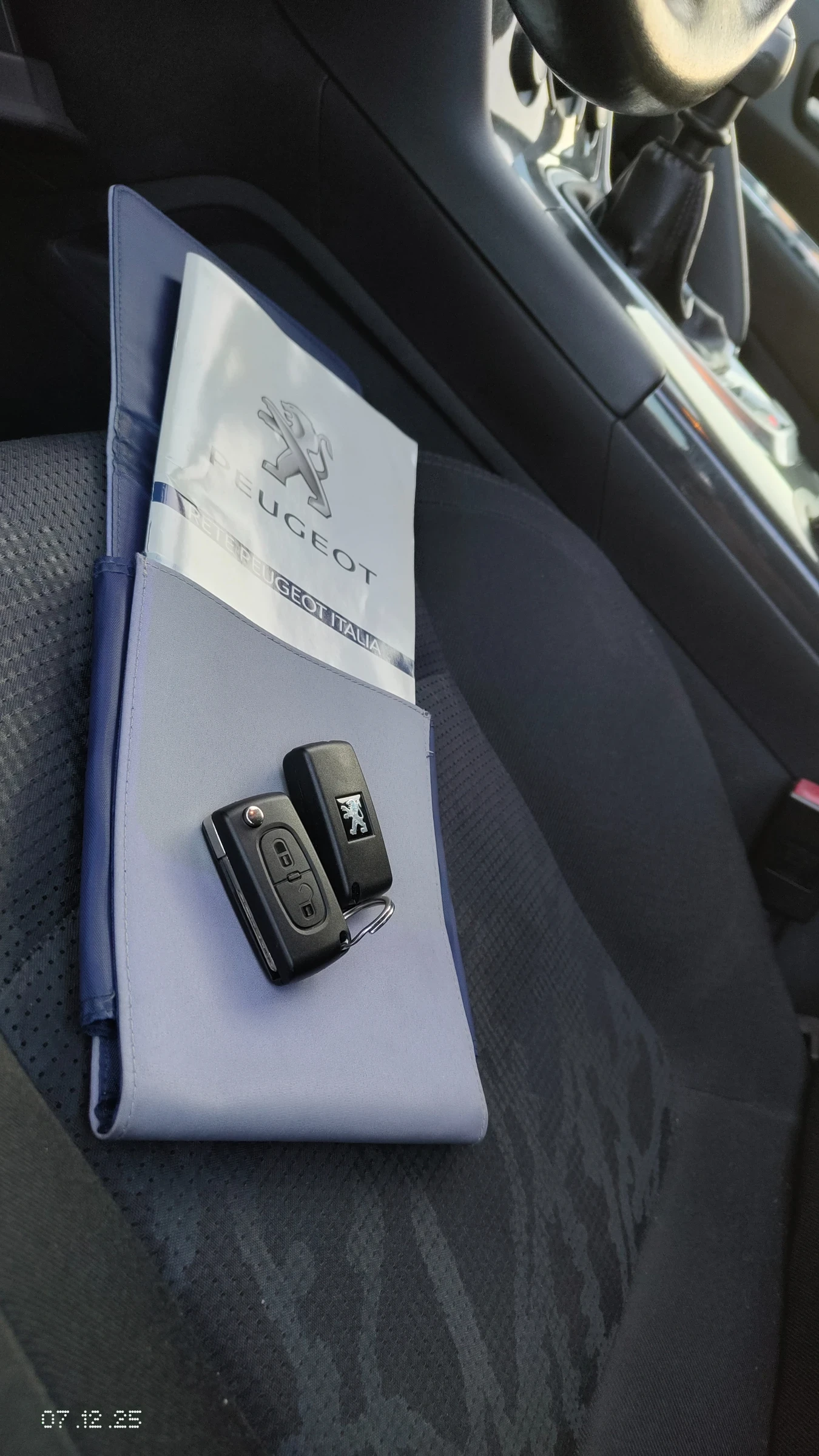 Peugeot 3008 1.6 HDI* * *  | Mobile.bg   11