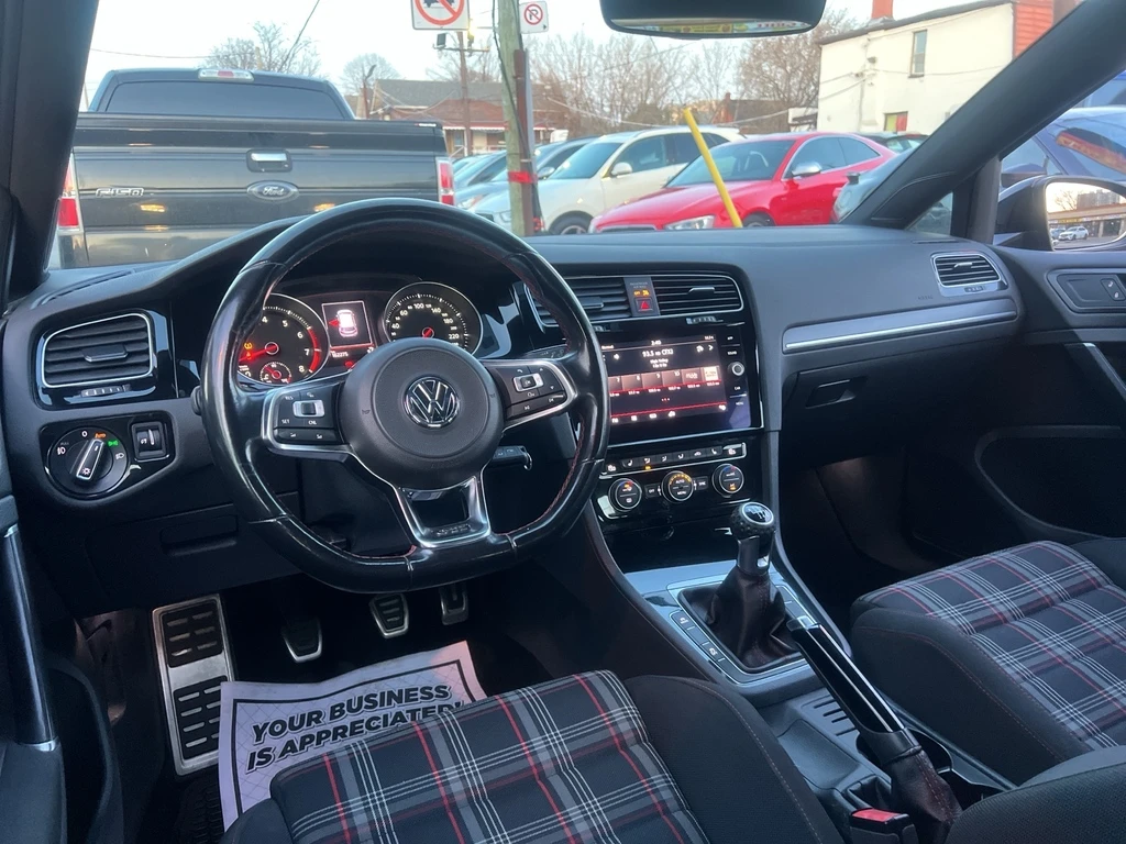VW Golf GTI - изображение 5
