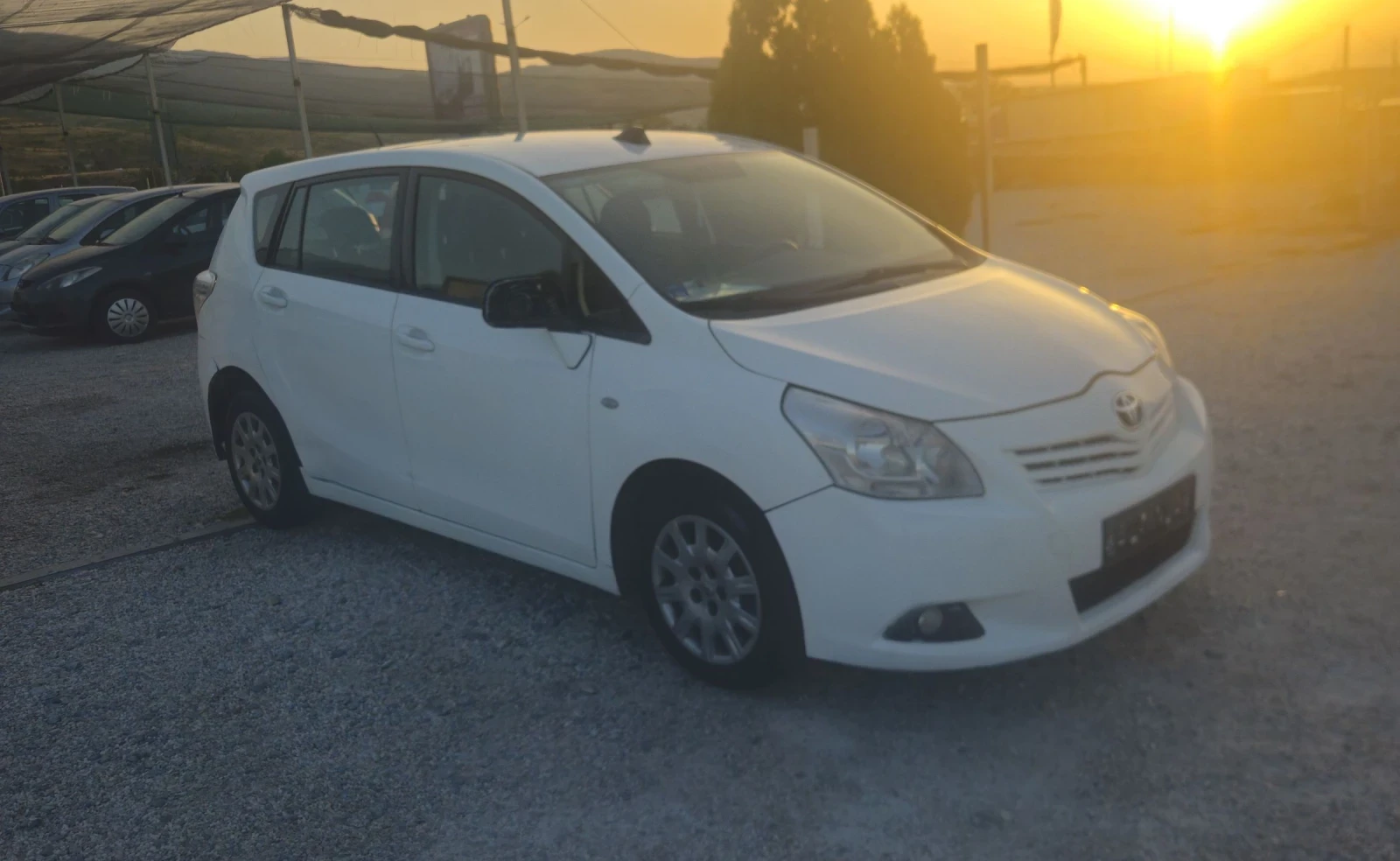 Toyota Verso 2.0D4D.125кс.Италия - изображение 3