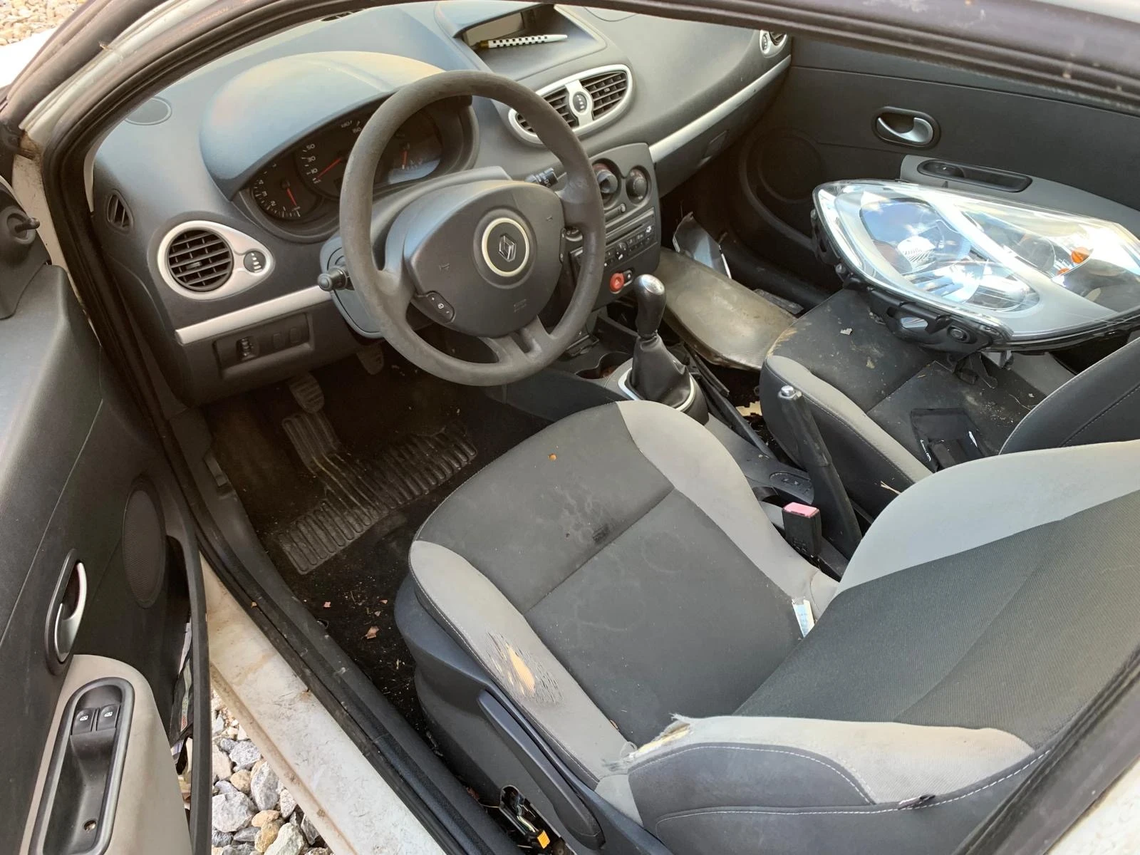 Renault Clio 1.5 DCI Климатик Товарно N1 - изображение 8
