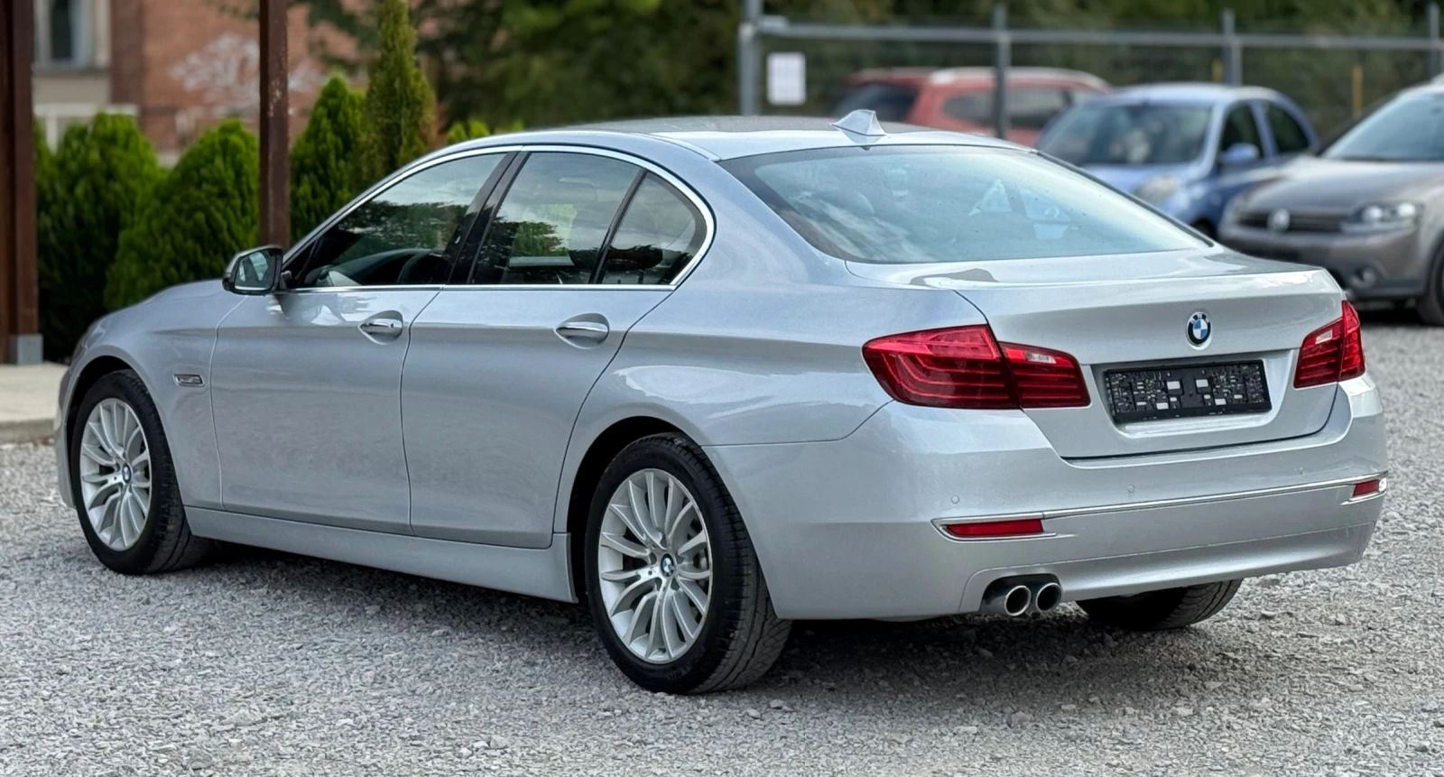 BMW 530 XD 258к.с * LUXURY* * Face-Lift*  - изображение 4