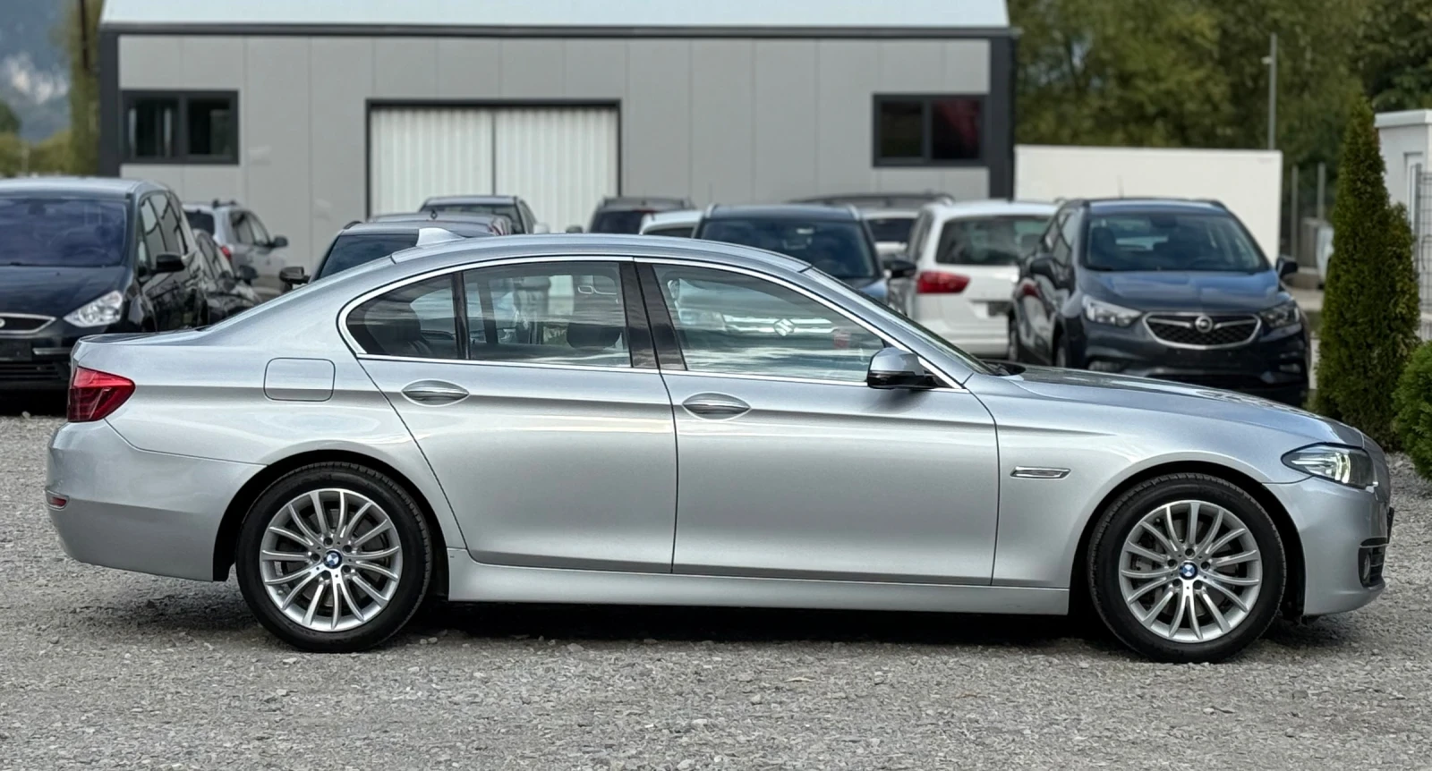 BMW 530 XD 258к.с * LUXURY* * Face-Lift*  - изображение 8