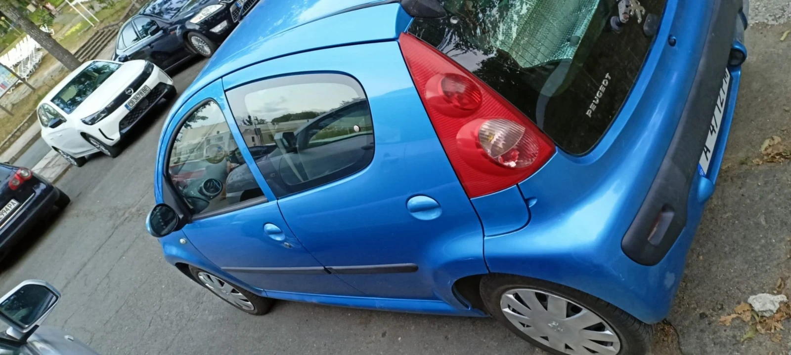 Peugeot 107 1.0 - изображение 3