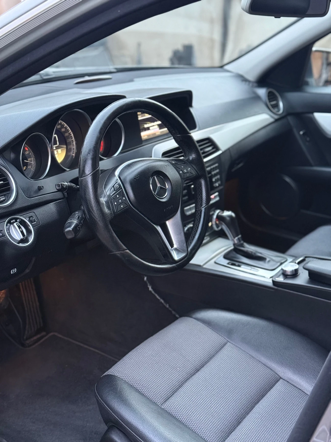 Mercedes-Benz C 220 AVANGARD FACE, снимка 7 - Автомобили и джипове - 53659998