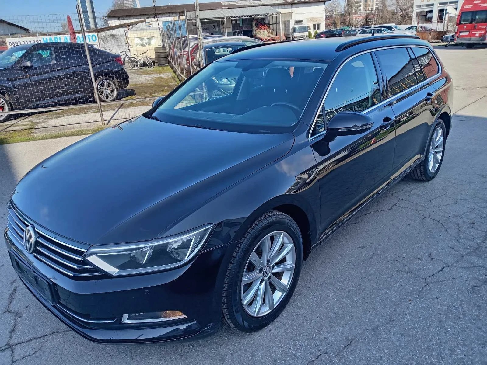 VW Passat 1.6 TDi, снимка 3 - Автомобили и джипове - 53808657