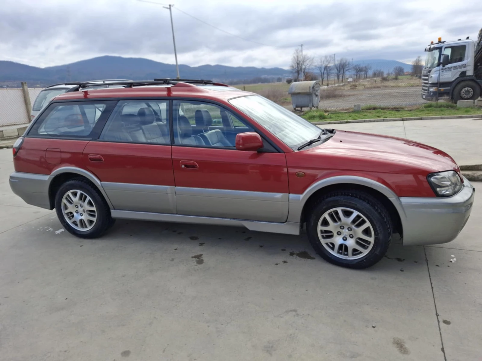 Subaru Outback, снимка 10 - Автомобили и джипове - 53946648
