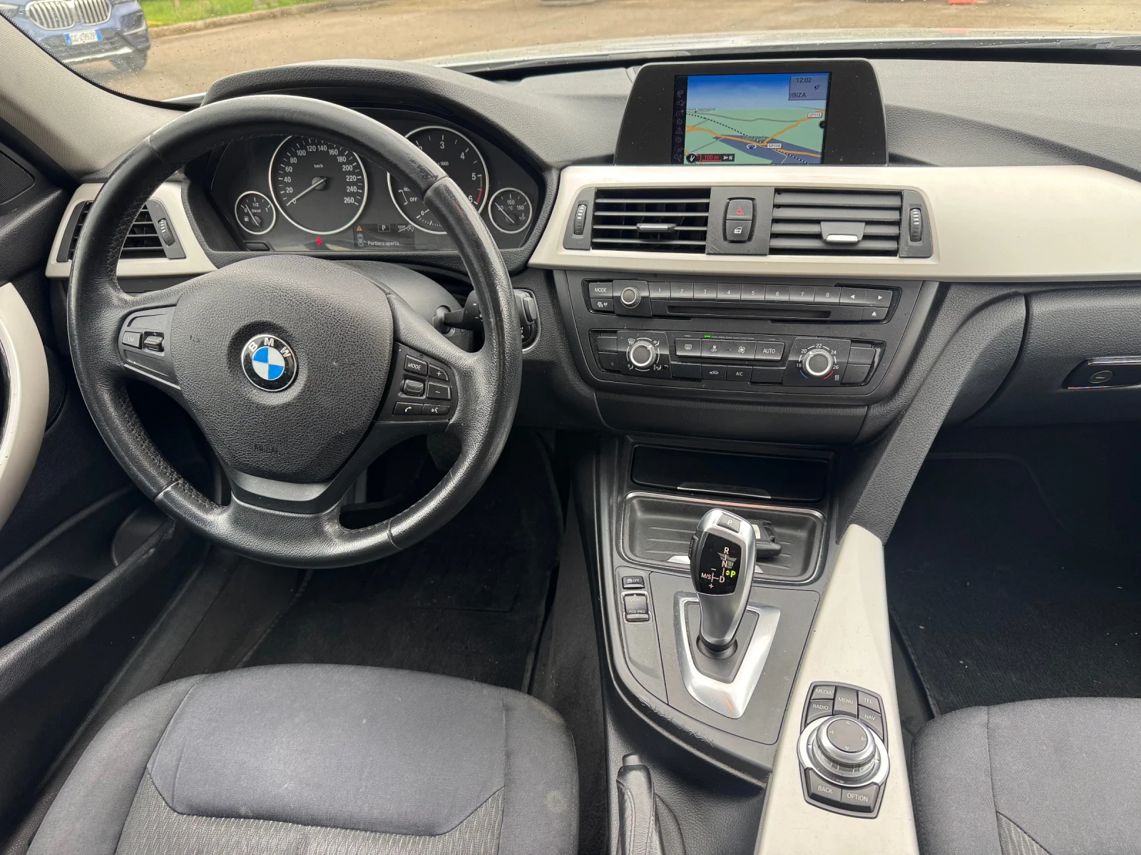 BMW 320 320D Navi;:Top;:Sedan::, снимка 12 - Автомобили и джипове - 54050411