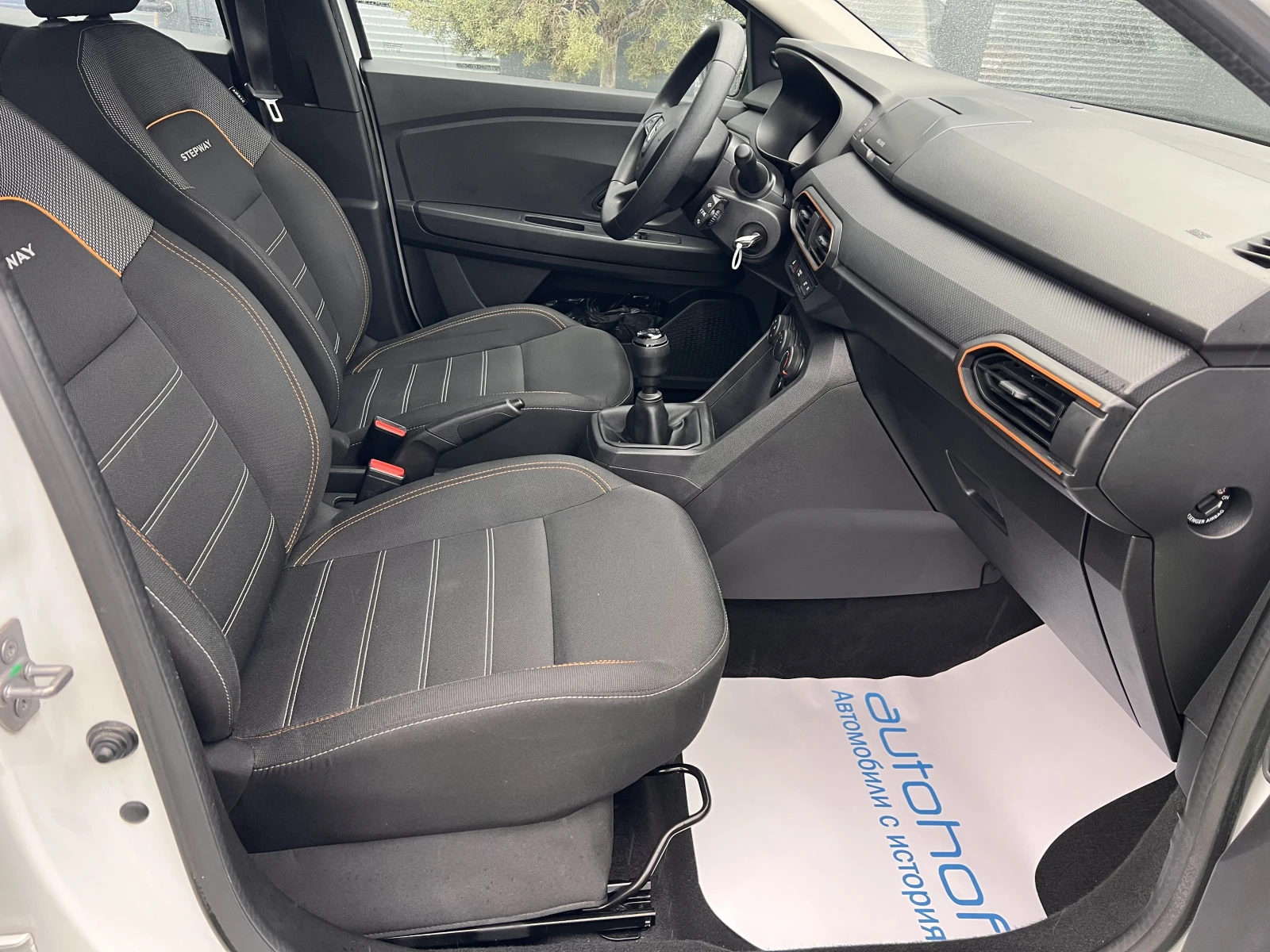 Dacia Sandero STEPWAY/1.OTCE/100K.C./6MT/LPG, снимка 8 - Автомобили и джипове - 54056284