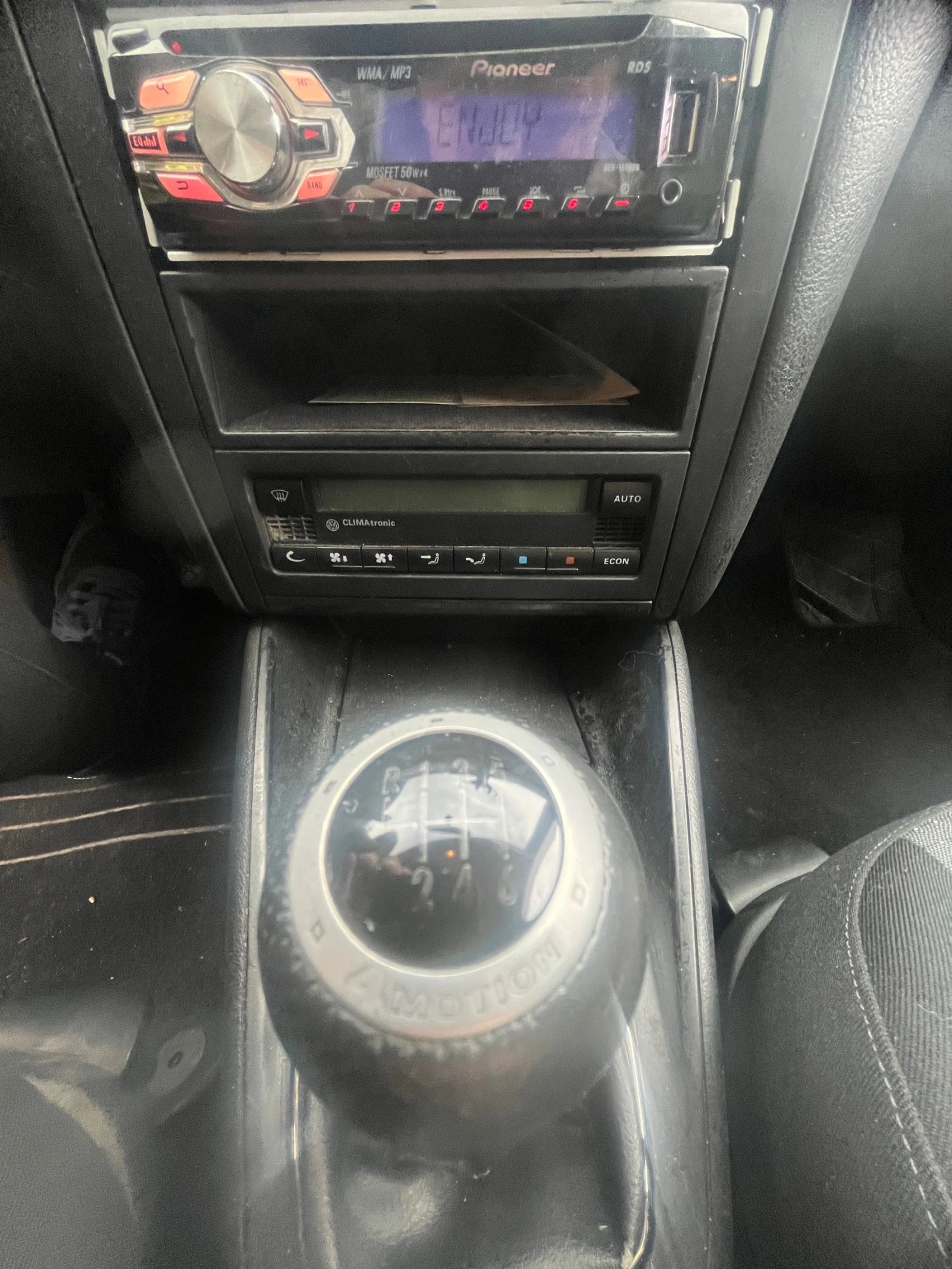 VW Golf 1.9, снимка 7 - Автомобили и джипове - 54220127