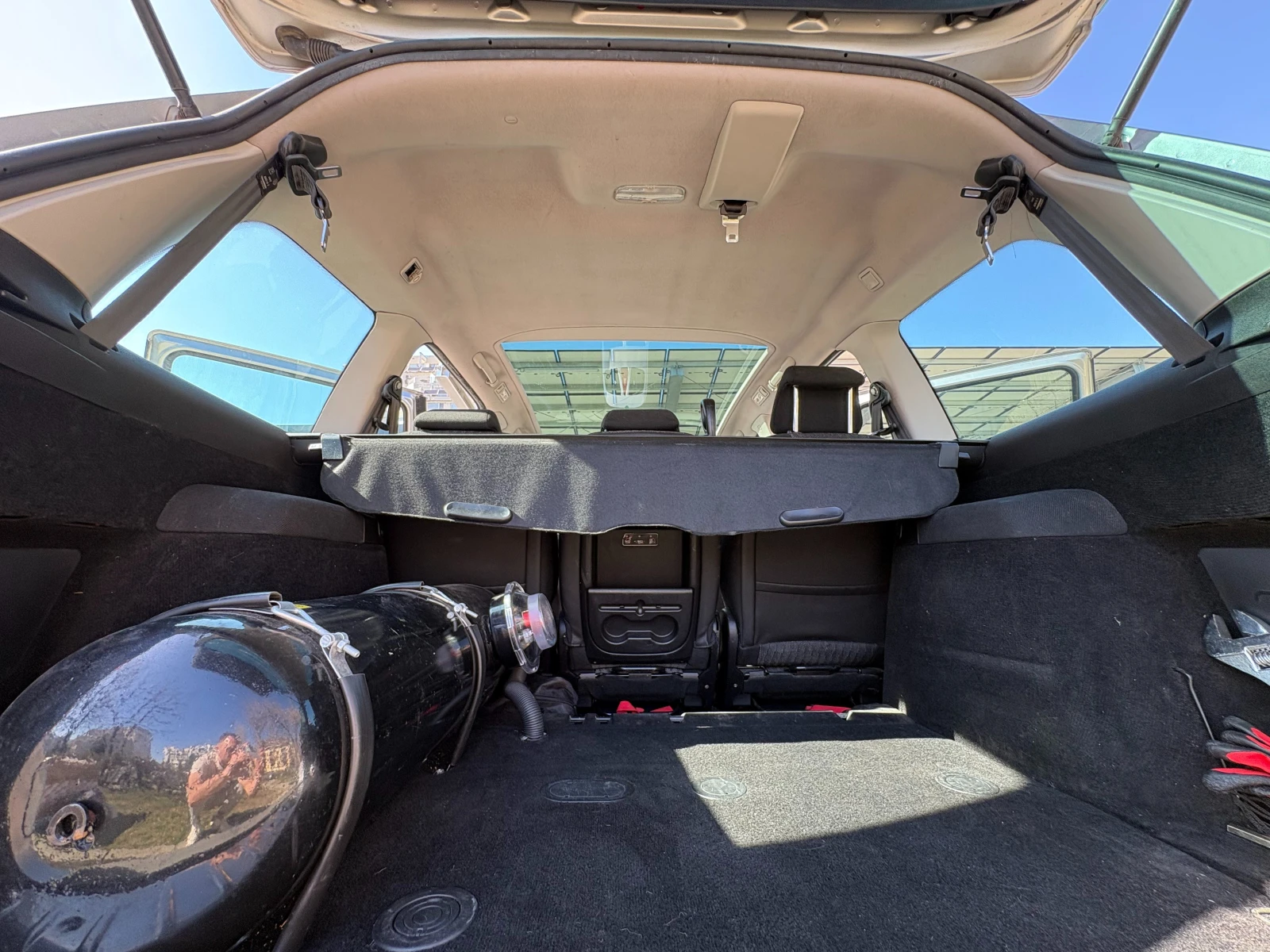 Peugeot 307 Gaz, 2006г., снимка 11 - Автомобили и джипове - 54440343