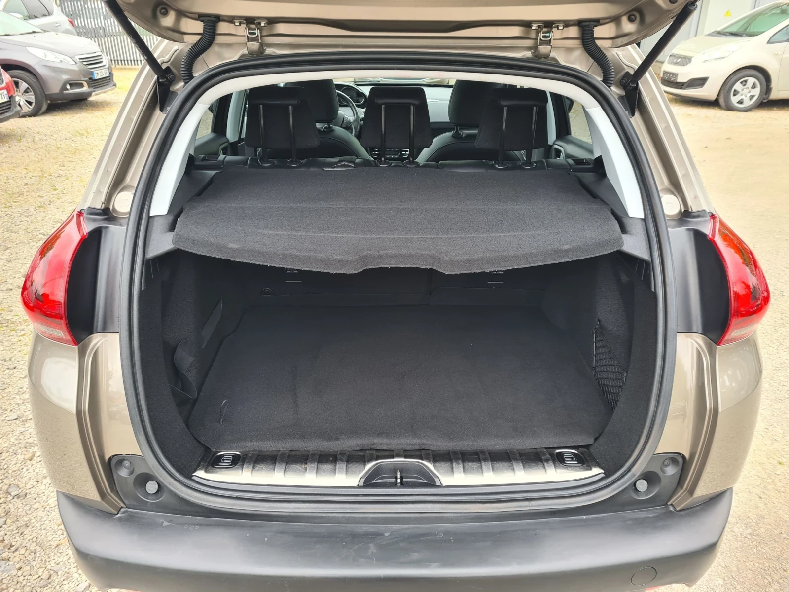 Peugeot 2008 1.2i 16V 110p.s CROSSWAY | Mobile.bg � ����������� 11