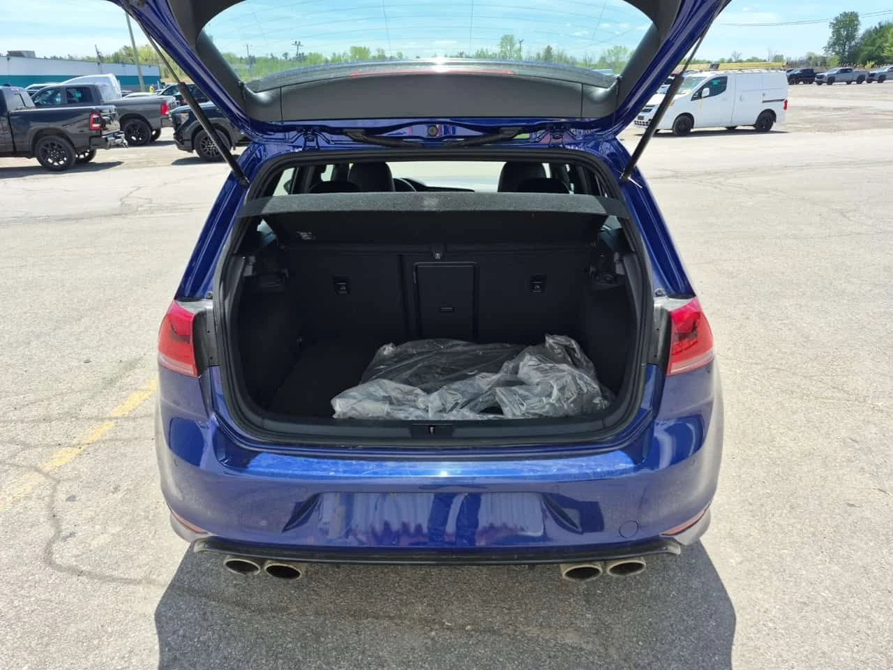 VW Golf R * 5DR HB DSG * CARFAX * , снимка 11 - Автомобили и джипове - 54641103