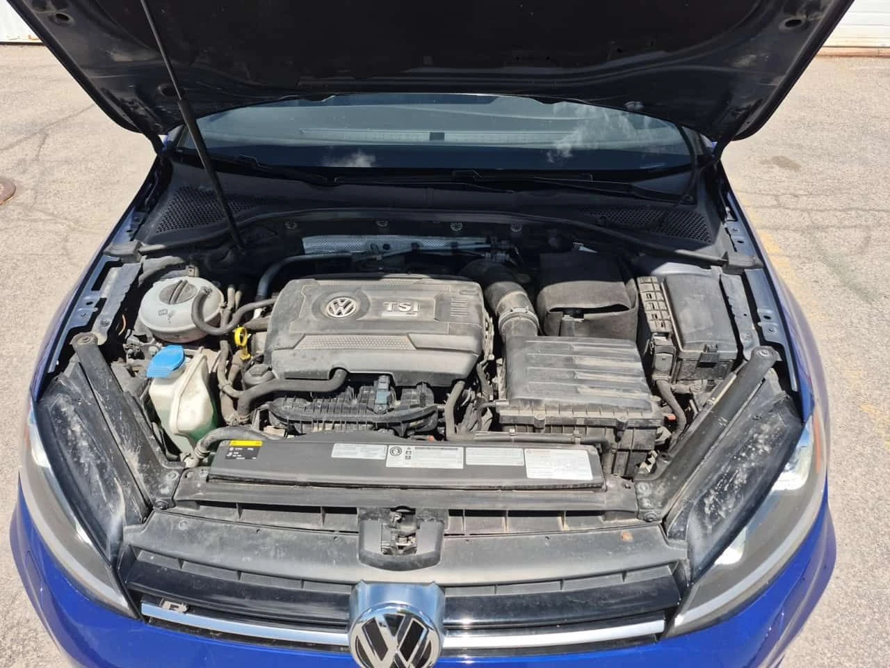 VW Golf R * 5DR HB DSG * CARFAX * , снимка 14 - Автомобили и джипове - 54641103
