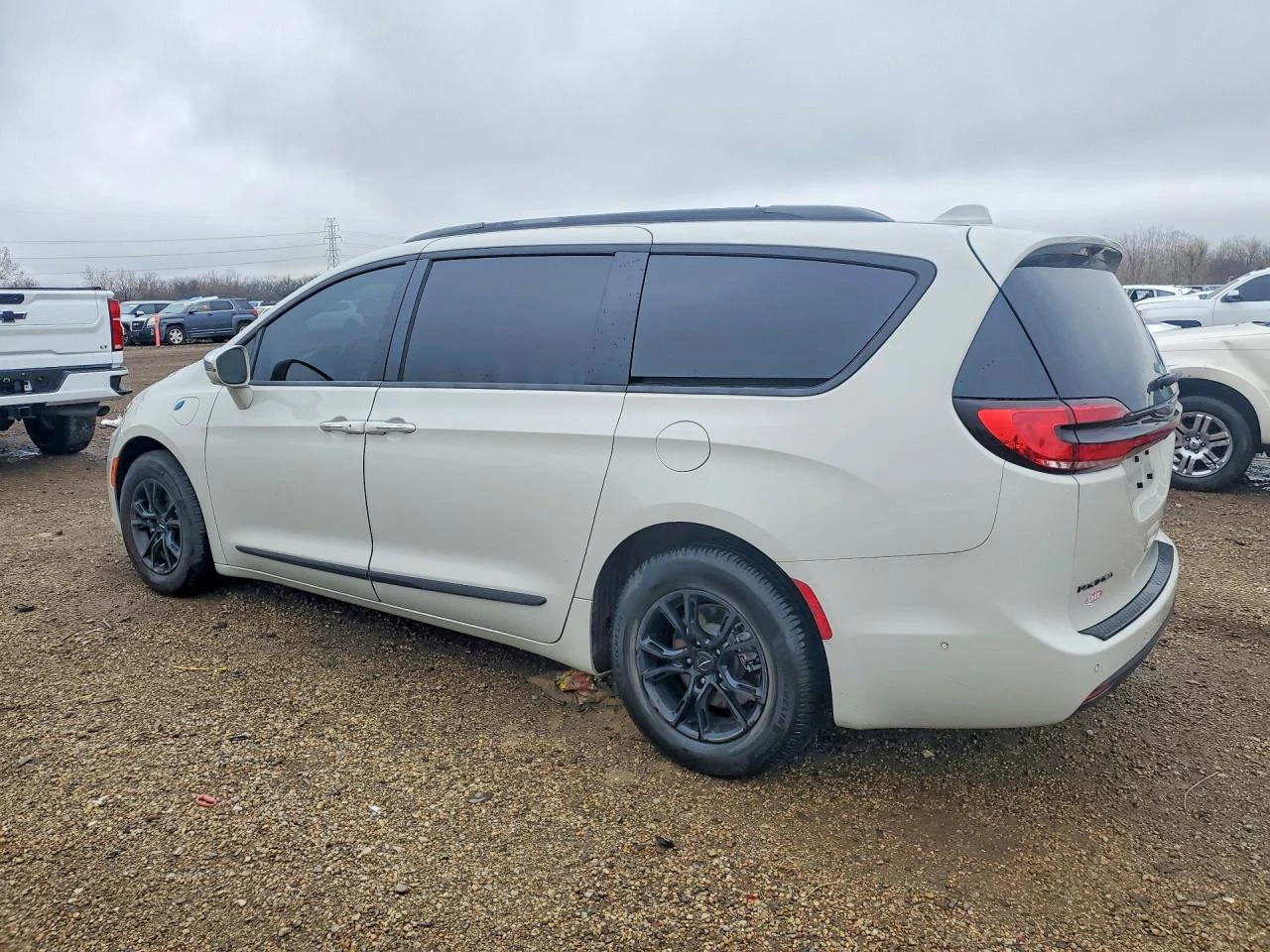 Chrysler Pacifica LIMITED* ЛИЗИНГ* ПЛЪГ ИН, снимка 2 - Автомобили и джипове - 54739978