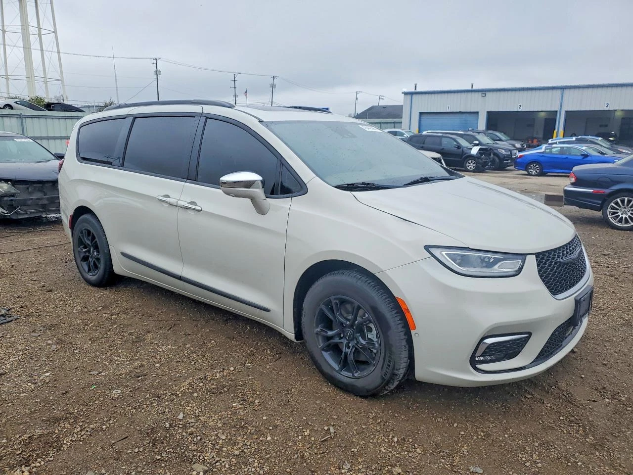 Chrysler Pacifica LIMITED* ЛИЗИНГ* ПЛЪГ ИН, снимка 4 - Автомобили и джипове - 54739978
