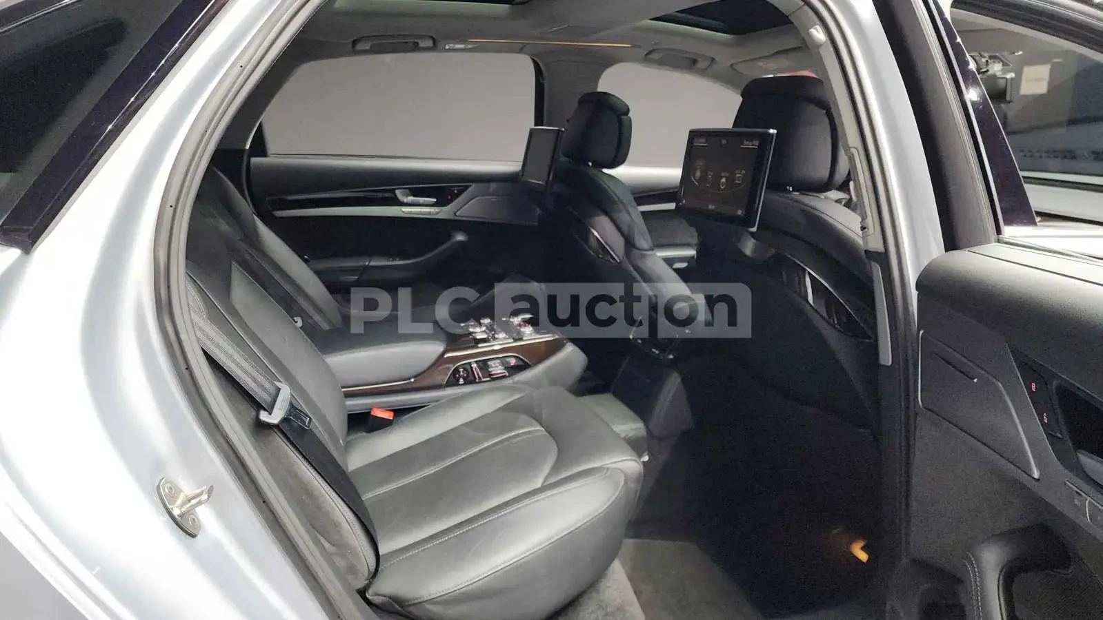 Audi A8 60TFSI !FULL! !УНИKAТ! HEAD-UP/360/EKPAHИ/, снимка 12 - Автомобили и джипове - 55065967