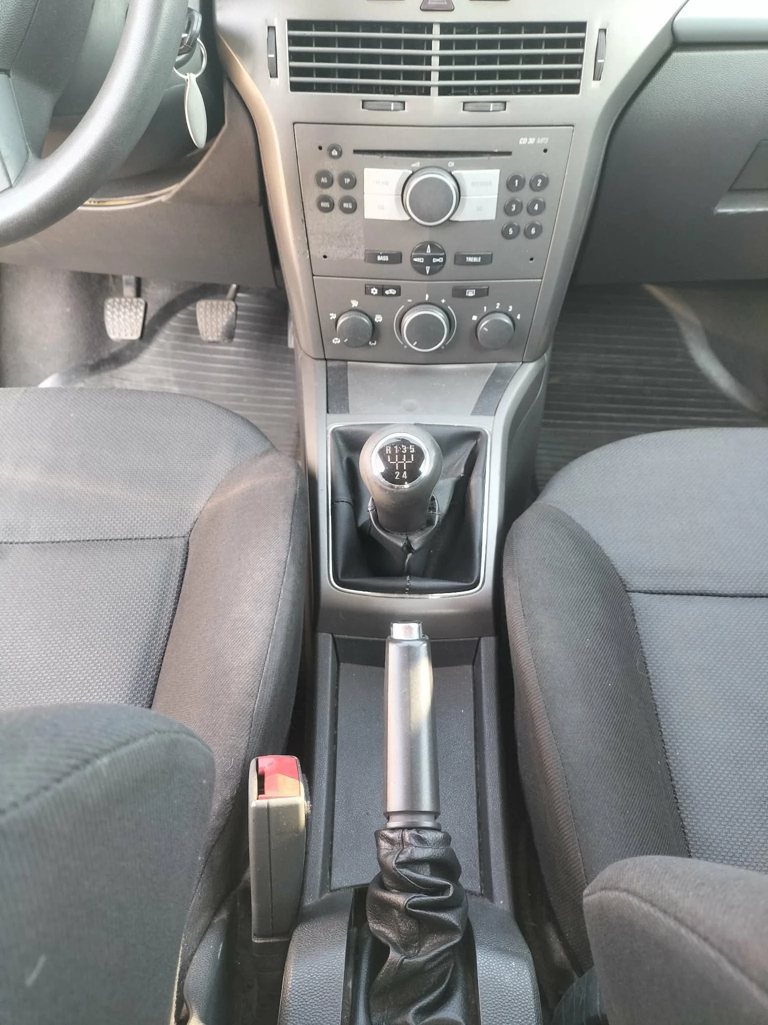 Opel Astra, снимка 6 - Автомобили и джипове - 55098859