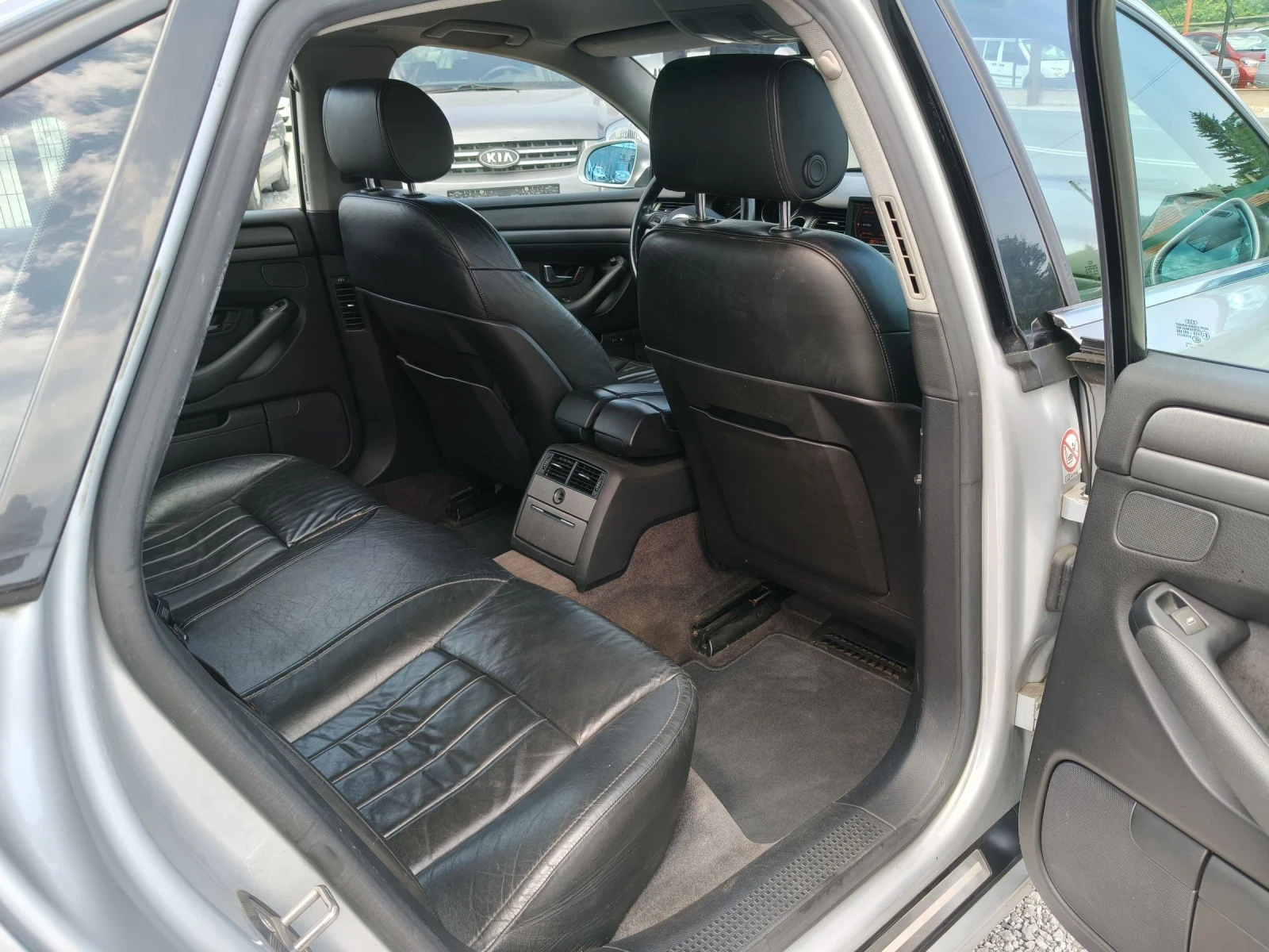 Audi A8 3.0TDI NAVI/AVTOMAT, снимка 10 - Автомобили и джипове - 55141646