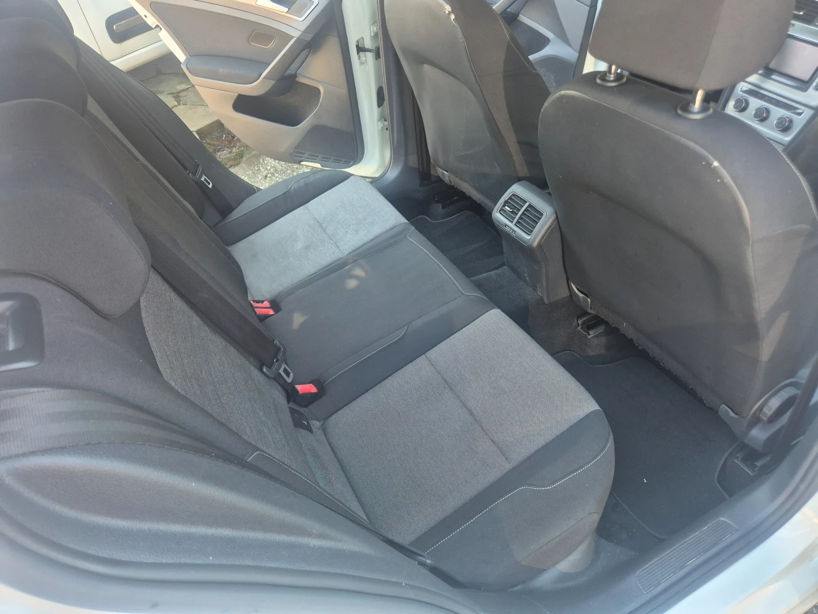 VW Golf 1.2TSI, 85k.c., снимка 12 - Автомобили и джипове - 55262301