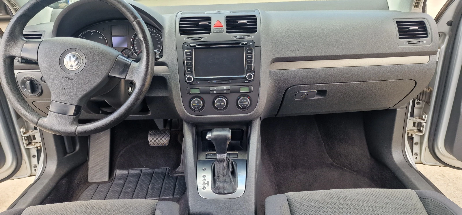 VW Golf 1.9TDI, 105 p.s. 2006 реални 215500км - ОБСЛУЖЕН, снимка 9 - Автомобили и джипове - 55431483