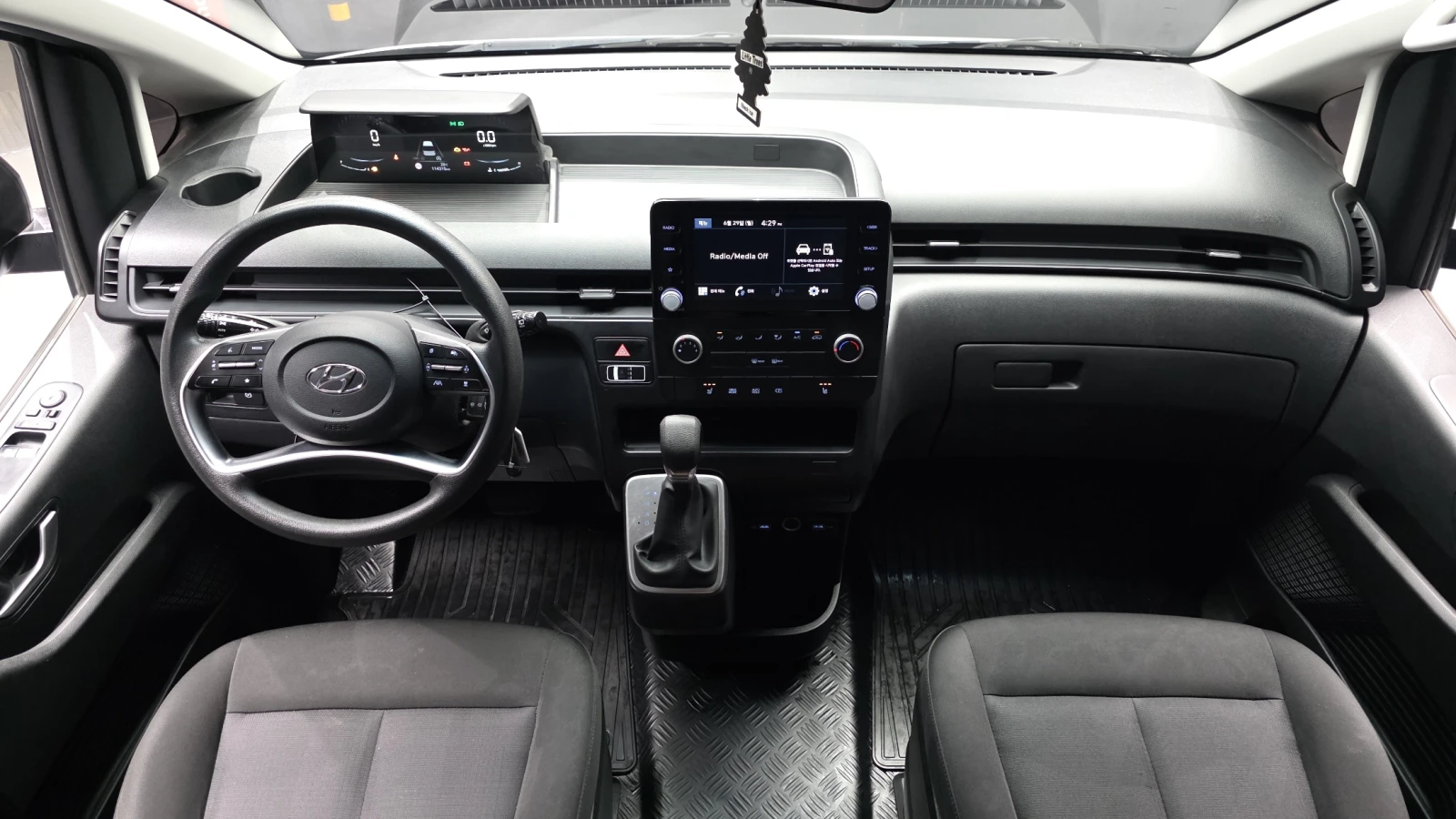 Hyundai Staria Smart* BLIND SPOT* КРАЙНА ЦЕНА, снимка 7 - Автомобили и джипове - 55496106