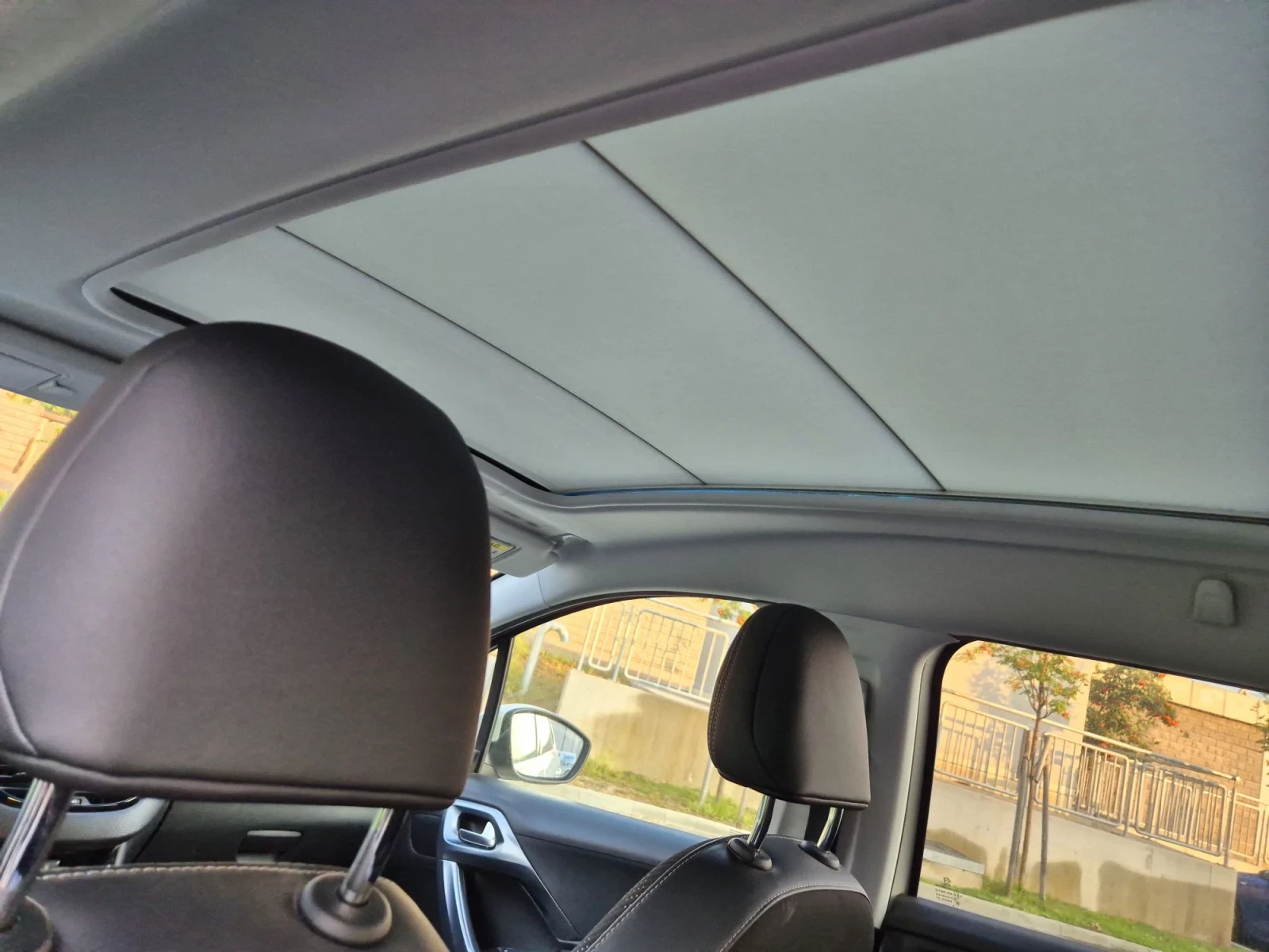 Peugeot 2008 1.2 бензин , снимка 8 - Автомобили и джипове - 55590897