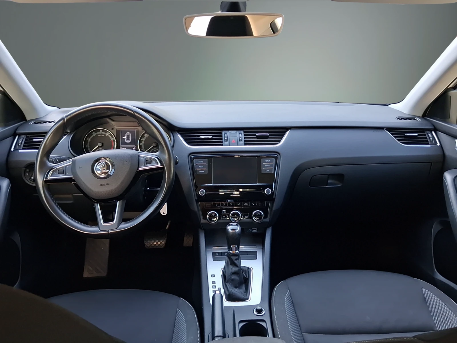 Skoda Octavia  Амбишън 1, 5 TSI / 110 kW / 150 к.с., 7DSG, снимка 11 - Автомобили и джипове - 55616885