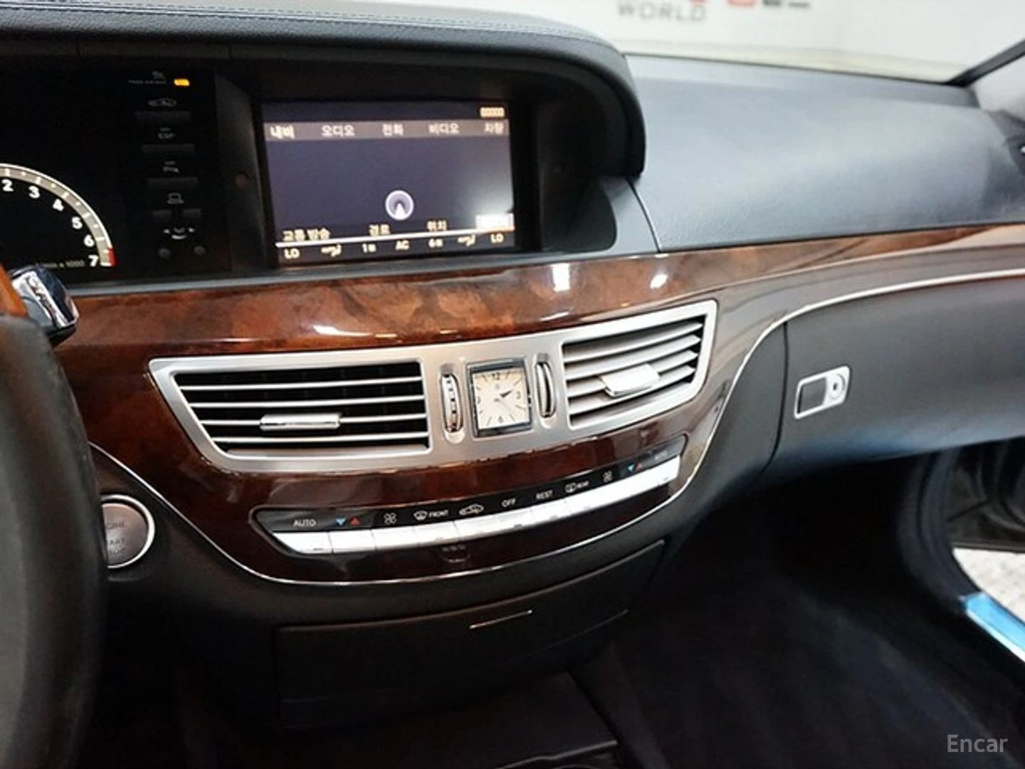 Mercedes-Benz S 550 LONG* 4MATIC* BURM* PANO* АВТОКРЕДИТ* , снимка 11 - Автомобили и джипове - 55619667