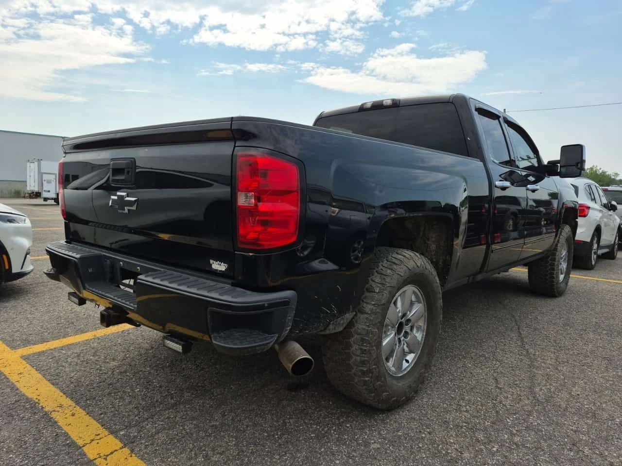 Chevrolet Silverado * LT * CARFAX * БЕЗ ПЪРВОНАЧАЛНА ВНОСКА, снимка 3 - Автомобили и джипове - 55623534