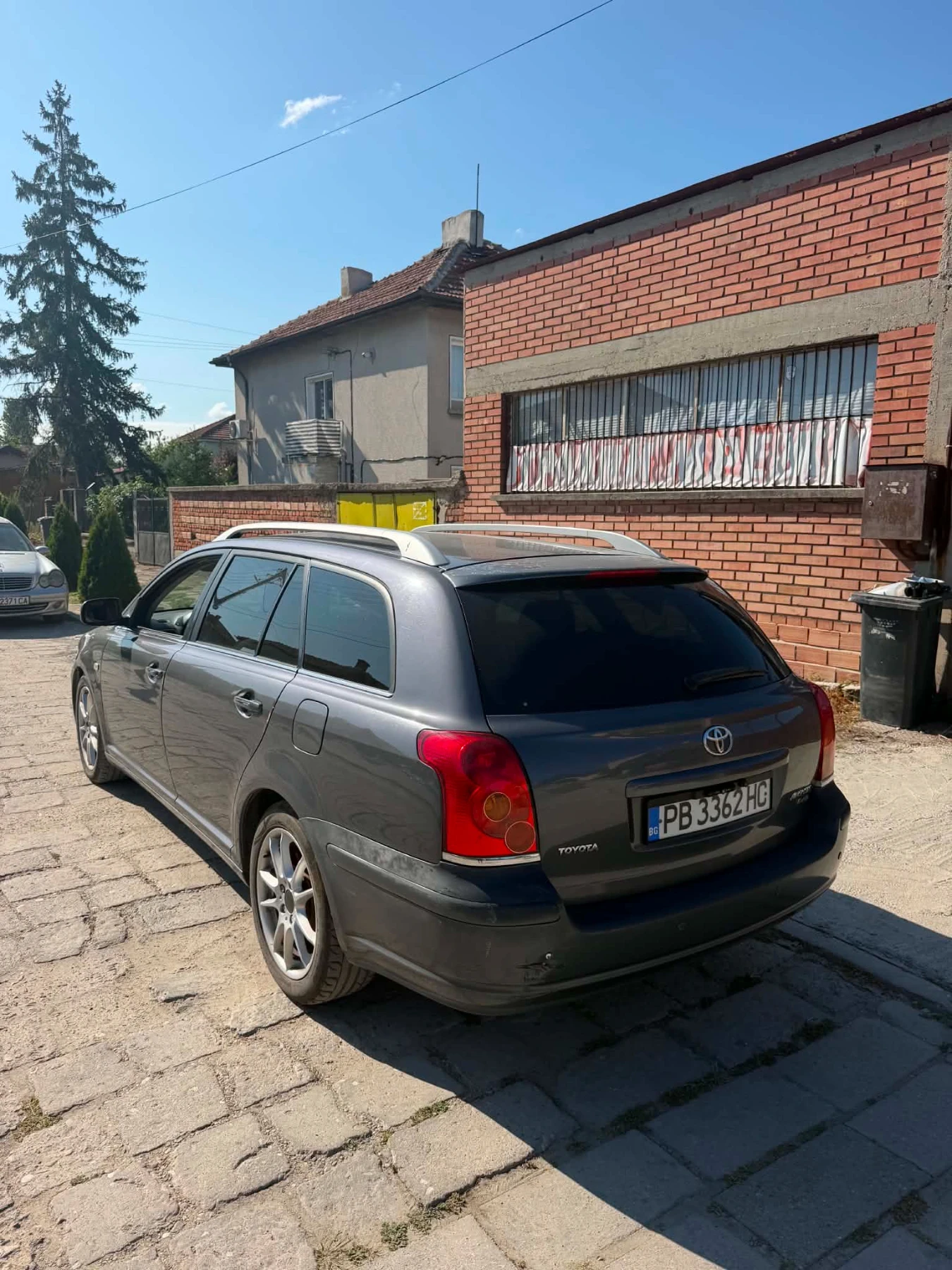 Toyota Avensis, снимка 8 - Автомобили и джипове - 55670324