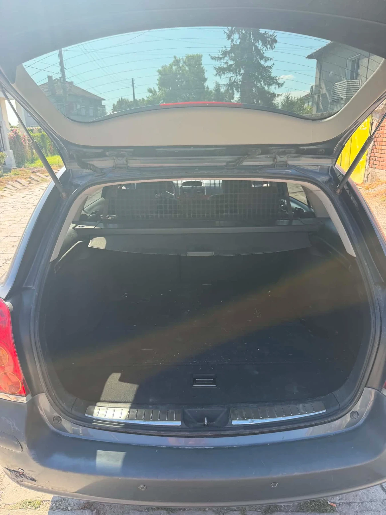 Toyota Avensis, снимка 9 - Автомобили и джипове - 55670324