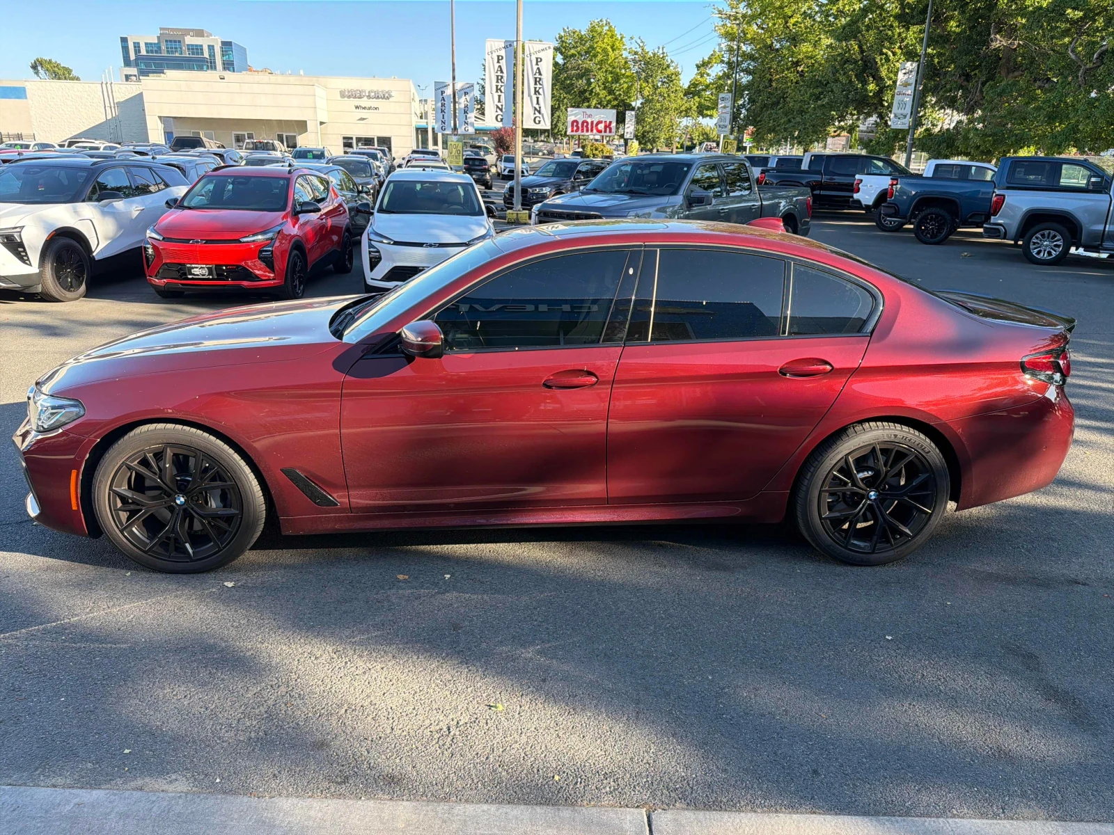 BMW 540 i xDrive* INDIVIDUAL* ОБДУХВАНЕ* DISTRONIC* , снимка 2 - Автомобили и джипове - 55938470