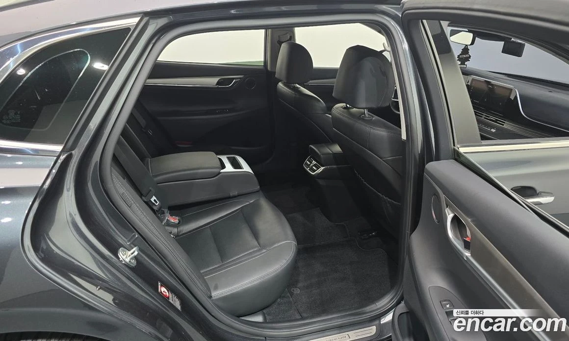 Hyundai Grandeur 2.5 Premium Choice, снимка 11 - Автомобили и джипове - 56024651