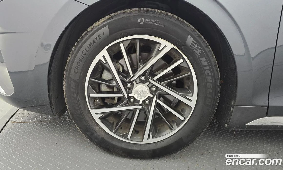 Hyundai Grandeur 2.5 Premium Choice, снимка 5 - Автомобили и джипове - 56024651