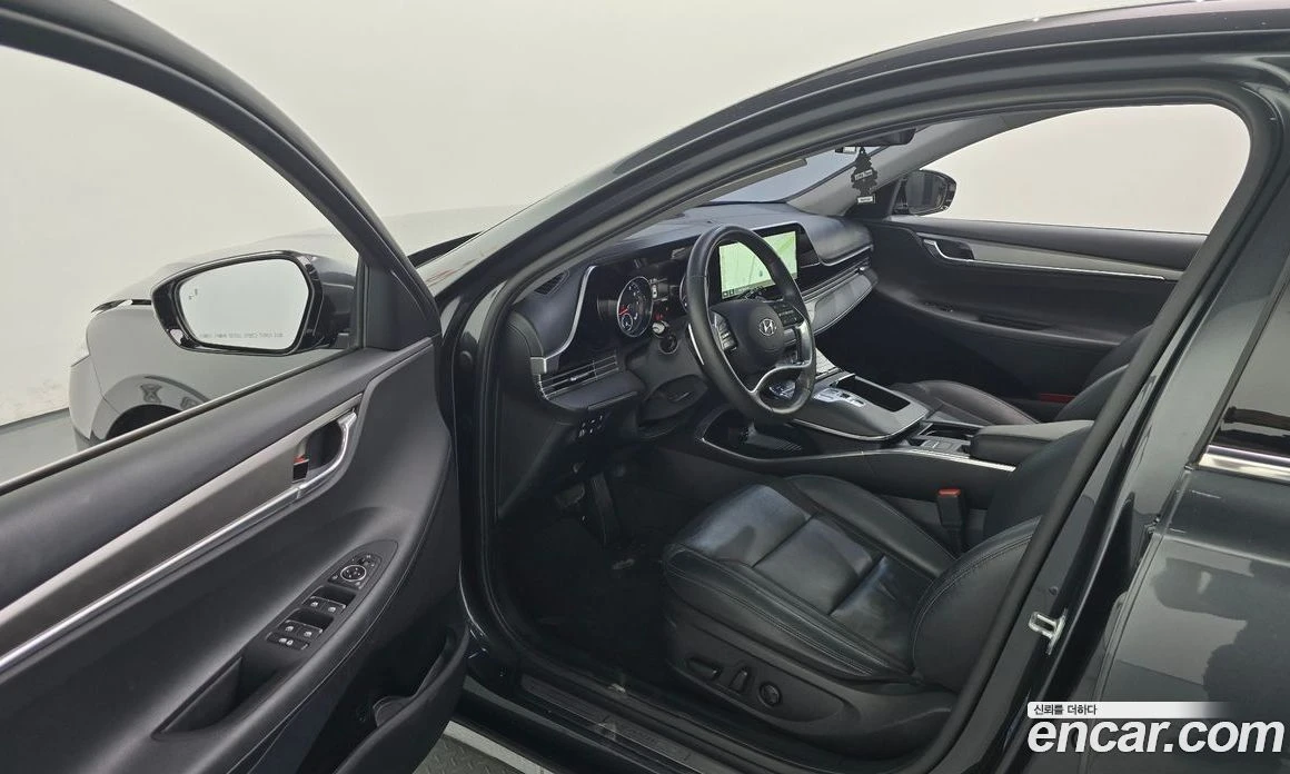 Hyundai Grandeur 2.5 Premium Choice, снимка 10 - Автомобили и джипове - 56024651