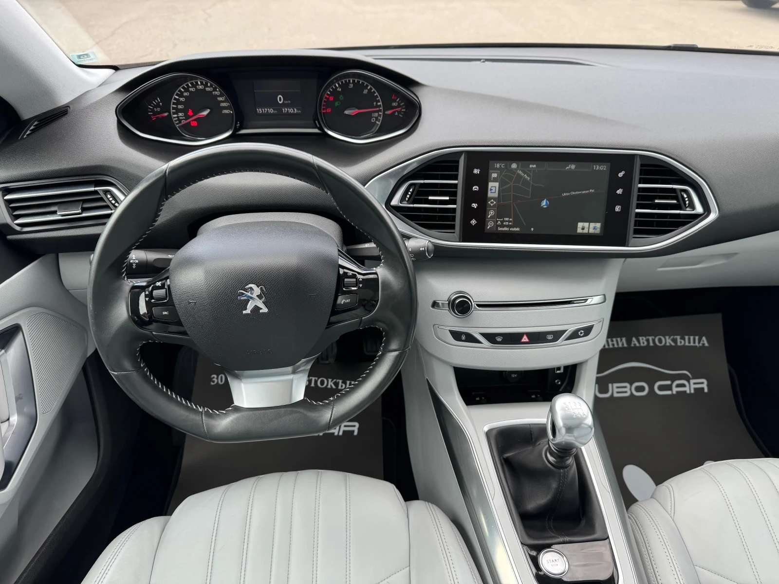 Peugeot 308 1.6D-КОЖА-ПАНОРАМА-ЕЛ.СЕДАЛКИ-ПОДГРЕВ-NAVI-УНИКАТ, снимка 11 - Автомобили и джипове - 56210987