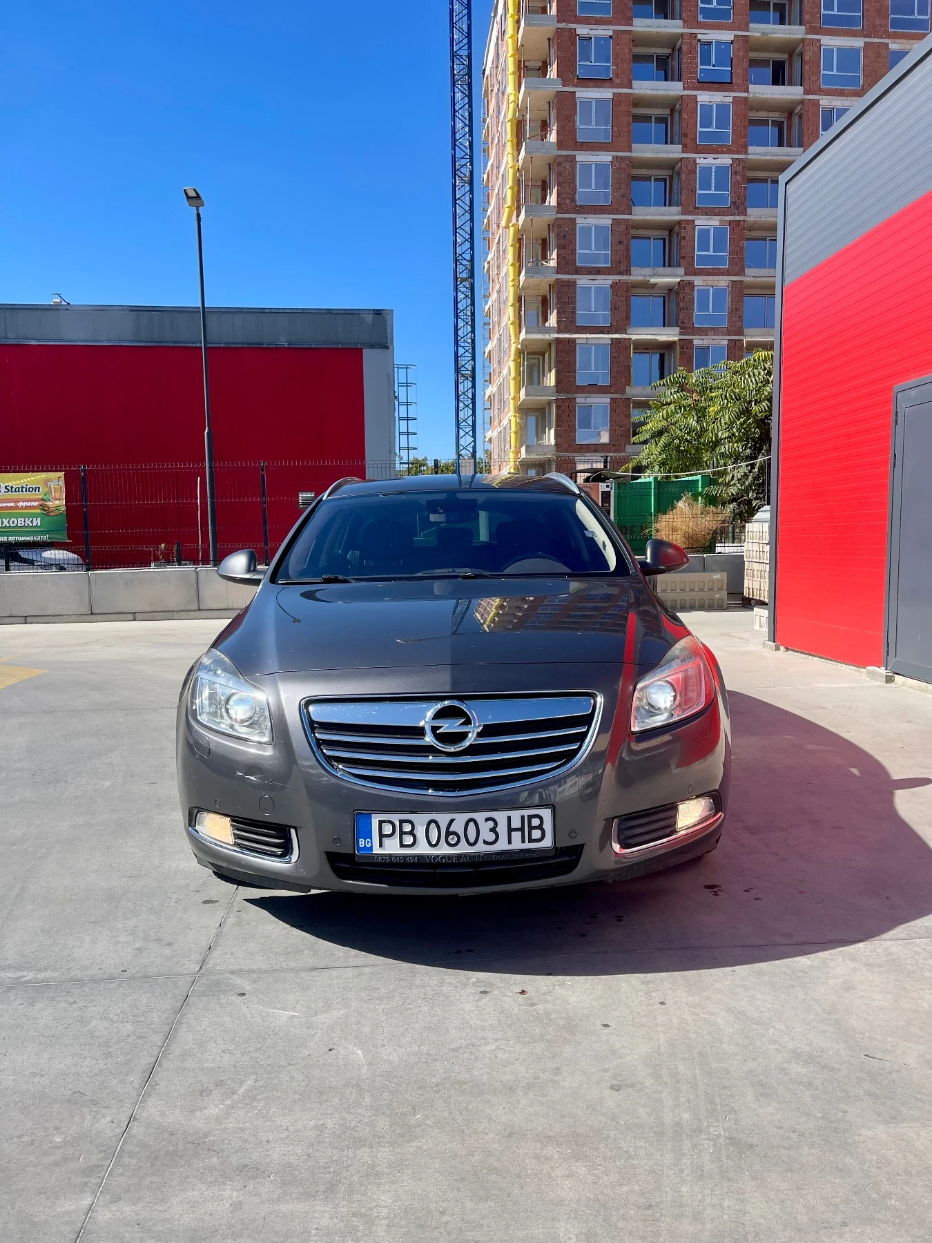 Opel Insignia 2.0 CDTI 4x4, снимка 3 - Автомобили и джипове - 56346186