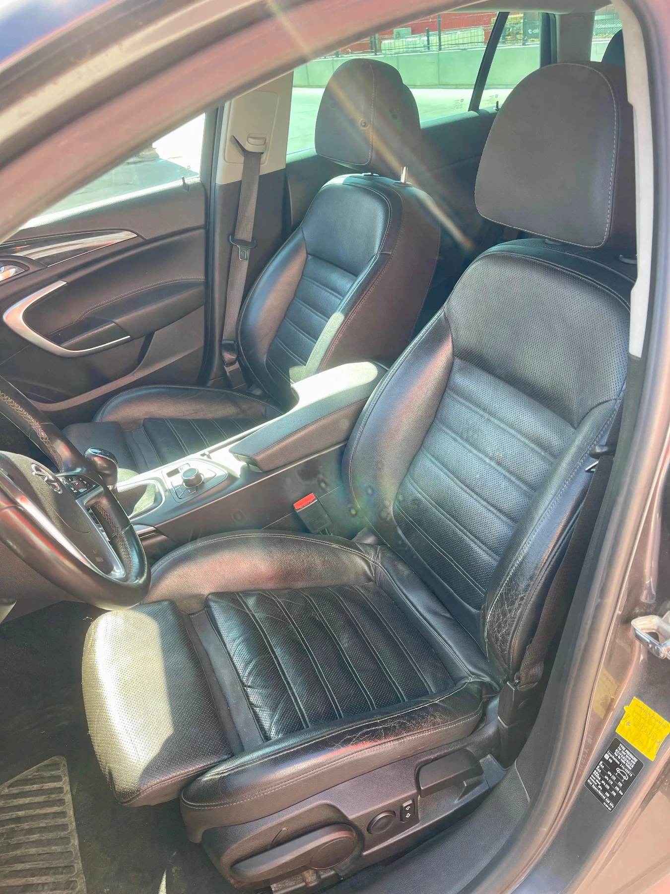 Opel Insignia 2.0 CDTI 4x4, снимка 9 - Автомобили и джипове - 56346186